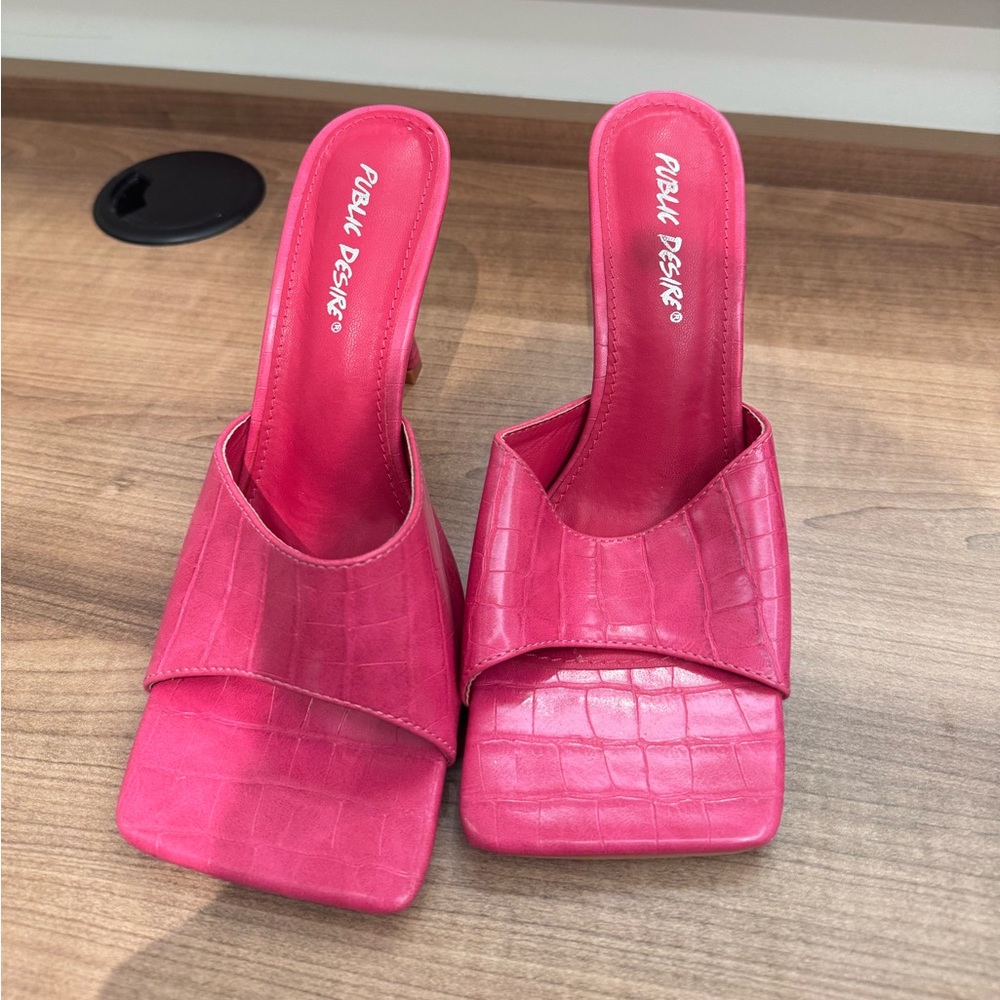 Pink heels shoes